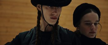 Movie still from “Bally - Curling” (2022), directed by Marie Schüller – Close Up shot, Low angle