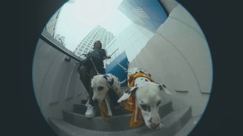 Movie still from “Lolo Zouaï - Moi + Look at Us” (2020), directed by Piotr Lebryk – Wide shot, Low angle