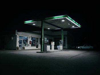 Movie still from “Killdummies - Keine War Großartig//Fukk U” (2023), directed by Tom Klimek – Extreme Wide shot, Low angle