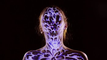 Movie still from “emmy Curl - Come Closer” (2014), directed by Nuno Barbosa – Extreme Close Up shot, Overhead angle