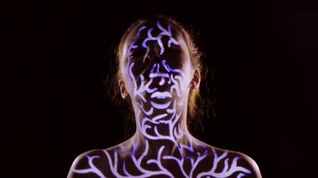 Movie still from “emmy Curl - Come Closer” (2014), directed by Nuno Barbosa – Extreme Close Up shot, Overhead angle
