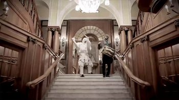 Movie still from “Jim Pressing & Stubenhacker - Was Anderes” (2014), directed by Sebastian Nevermann – Wide shot, Low angle