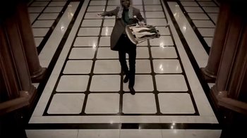 Movie still from “Jim Pressing & Stubenhacker - Was Anderes” (2014), directed by Sebastian Nevermann – Wide shot, Low angle