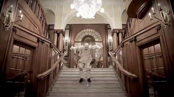 Movie still from “Jim Pressing & Stubenhacker - Was Anderes” (2014), directed by Sebastian Nevermann – Wide shot, Low angle