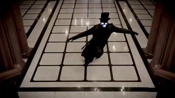 Movie still from “Jim Pressing & Stubenhacker - Was Anderes” (2014), directed by Sebastian Nevermann – Wide shot, Low angle