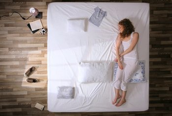 Movie still from “Oren Lavie - Her Morning Elegance” (2009), directed by Oren Lavie – Wide shot, Overhead angle