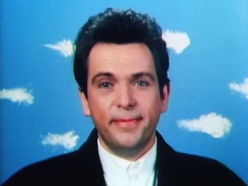 Movie still from “Peter Gabriel - Sledgehammer” (1986), directed by Stephen R. Johnson – Close Up shot, High angle