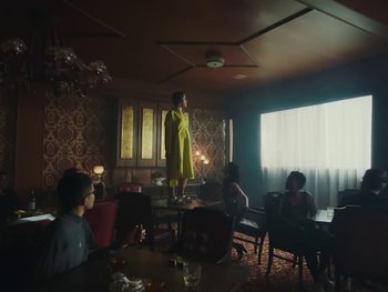 Movie still from “Elsa y Elmar - Corazones Negros” (2021), directed by Daniel Uribe – Wide shot, Low angle