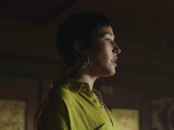 Movie still from “Elsa y Elmar - Corazones Negros” (2021), directed by Daniel Uribe – Close Up shot, Low angle