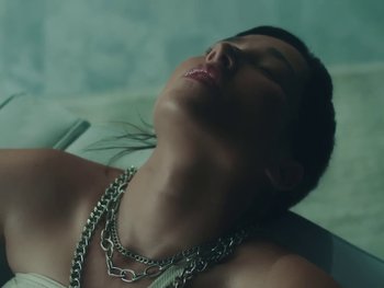 Movie still from “Elsa y Elmar - Corazones Negros” (2021), directed by Daniel Uribe – Close Up shot, High angle