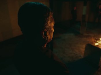 Movie still from “Elsa y Elmar - Corazones Negros” (2021), directed by Daniel Uribe – Medium shot, Over the shoulder angle