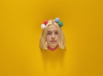 Movie still from “Carlota Flâneur - See You Again” (2021), directed by Carles Pons Altimira – Close Up shot, Overhead angle