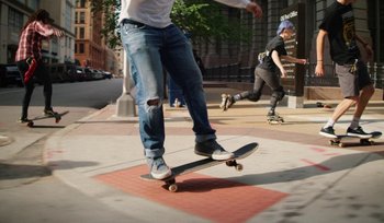 Movie still from “Sk8 Liborius - Long Live Liborius” (2021) – Wide shot, Low angle