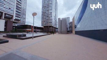 Movie still from “Yuh - Can do it” (2022) – Extreme Wide shot, Low angle