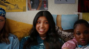 Movie still from “Sports Direct - Women's Euro” (2022) – Close Up shot, Over the shoulder angle