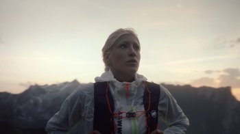 Movie still from “Mammut - Fast Hiking” (2022) – Medium shot, Low angle