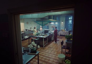 Movie still from “Stromae - Santé” (2021), directed by Jara Moravec – Wide shot, High angle