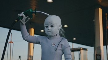 Movie still from “Darryl Kissick - Just A Dream” (2021), directed by Ft. Langley – Close Up shot, Low angle