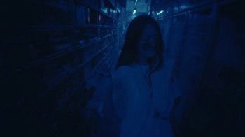 Movie still from “Park Hye Jin - Let’s Sing Let’s Dance” (2021), directed by Kevin Lombardo – Medium shot, Low angle