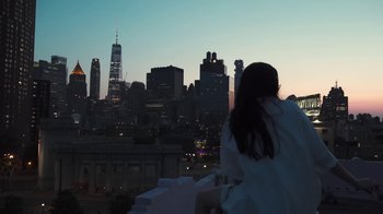 Movie still from “Park Hye Jin - Let’s Sing Let’s Dance” (2021), directed by Kevin Lombardo – Medium shot, Low angle