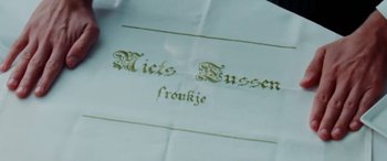 Movie still from “Froukje - Niets Tussen” (2021), directed by Cas Mulder – Extreme Close Up shot, Overhead angle