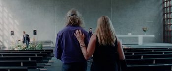 Movie still from “Froukje - Niets Tussen” (2021), directed by Cas Mulder – Medium shot, Low angle