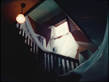 Movie still from “Ben Zaidi - Ben Zaidi’s Blues” (2021), directed by Evers Pund – Wide shot, Low angle