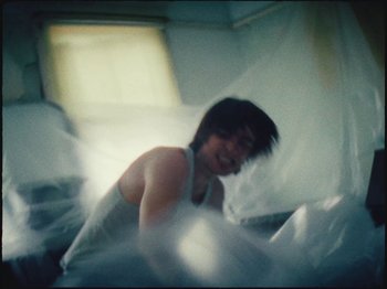 Movie still from “Ben Zaidi - Ben Zaidi’s Blues” (2021), directed by Evers Pund – Medium shot, Overhead angle