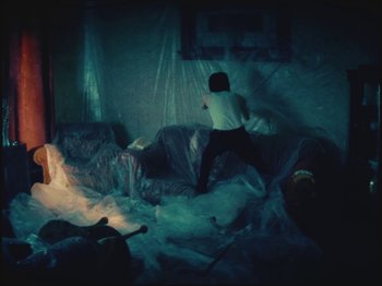 Movie still from “Ben Zaidi - Ben Zaidi’s Blues” (2021), directed by Evers Pund – Wide shot, High angle