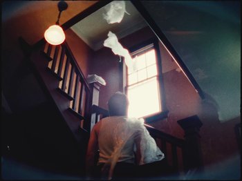 Movie still from “Ben Zaidi - Ben Zaidi’s Blues” (2021), directed by Evers Pund – Wide shot, Low angle