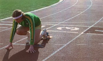 Movie still from “Earl Elliot - Training for a Marathon” (2021), directed by Danny Griffioen – Medium shot, High angle