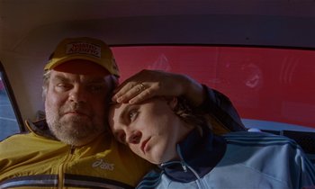 Movie still from “Earl Elliot - Training for a Marathon” (2021), directed by Danny Griffioen – Close Up shot, Low angle