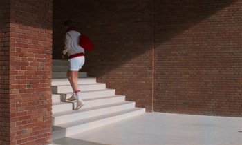 Movie still from “Earl Elliot - Training for a Marathon” (2021), directed by Danny Griffioen – Wide shot, Low angle