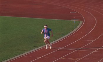 Movie still from “Earl Elliot - Training for a Marathon” (2021), directed by Danny Griffioen – Extreme Wide shot, High angle