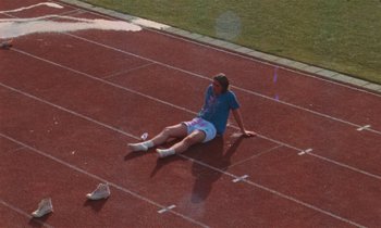 Movie still from “Earl Elliot - Training for a Marathon” (2021), directed by Danny Griffioen – Wide shot, High angle