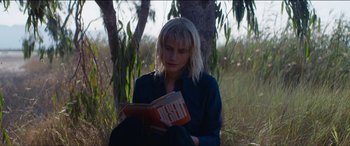 Movie still from “Pale Moon - Stranger” (2020), directed by Carles Pons Altimira – Medium shot, Low angle