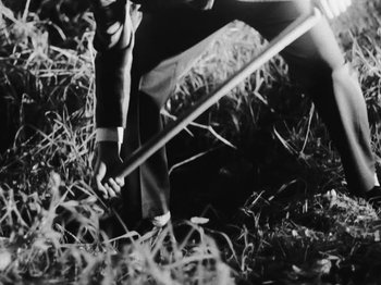 Movie still from “Bloodroot - Audrey” (2020), directed by Kyle Murdoch – Medium shot, Low angle