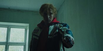 Movie still from “189 - Unfold” (2020), directed by Jonatan Egholm – Medium shot, Low angle