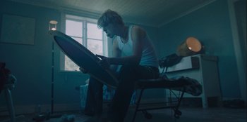 Movie still from “189 - Unfold” (2020), directed by Jonatan Egholm – Medium shot, Low angle