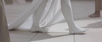 Movie still from “María José Llergo - A través de ti” (2020), directed by Alex Gargot – Extreme Close Up shot, Low angle