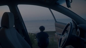 Movie still from “Ollie - Feelings” (2020), directed by Brendan Barnard – Medium shot, Over the shoulder angle