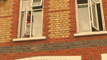 Movie still from “Glass Animals - Heat Waves” (2020), directed by Colin Read – Wide shot, Low angle
