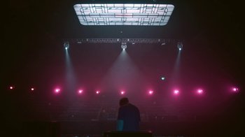 Movie still from “Glass Animals - Heat Waves” (2020), directed by Colin Read – Extreme Wide shot, Low angle