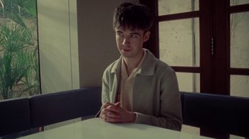 Movie still from “Declan McKenna - The Key to Life on Earth” (2020), directed by Will Hooper – Close Up shot, High angle