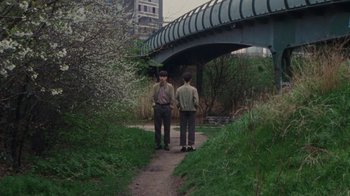 Movie still from “Declan McKenna - The Key to Life on Earth” (2020), directed by Will Hooper – Wide shot, High angle