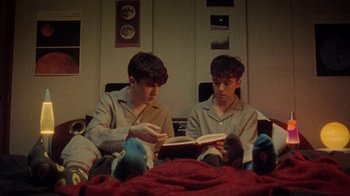 Movie still from “Declan McKenna - The Key to Life on Earth” (2020), directed by Will Hooper – Medium shot, High angle