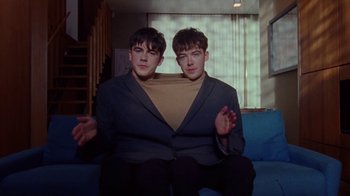 Movie still from “Declan McKenna - The Key to Life on Earth” (2020), directed by Will Hooper – Medium shot, Overhead angle