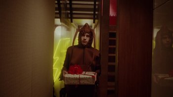 Movie still from “Declan McKenna - The Key to Life on Earth” (2020), directed by Will Hooper – Medium shot, High angle