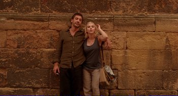 Movie still from “Vicky Cristina Barcelona” (2008), directed by Woody Allen – Medium shot, Low angle