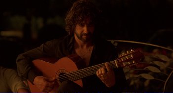 Movie still from “Vicky Cristina Barcelona” (2008), directed by Woody Allen – Medium shot, Over the shoulder angle